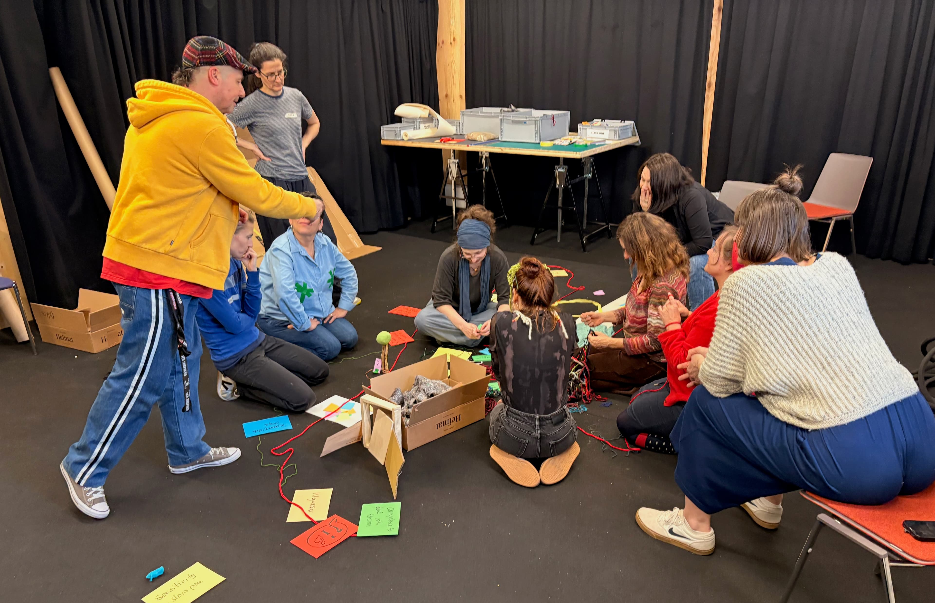 Group with material working in mkrz lab